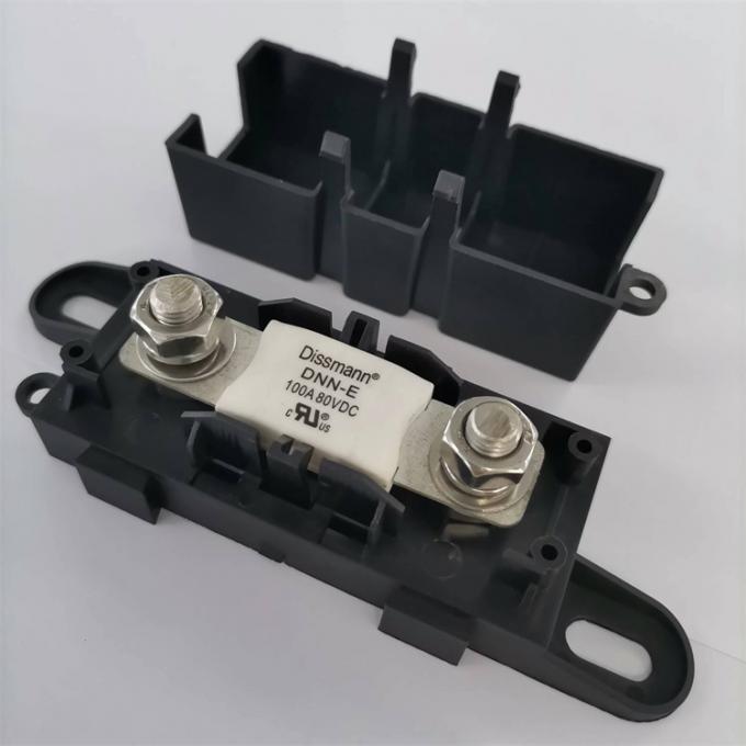 Le fusible de prise plat de milieu des véhicules à moteur de fusible de DC80V Dissmann a boulonné le fusible en céramique fabriqué en Chine