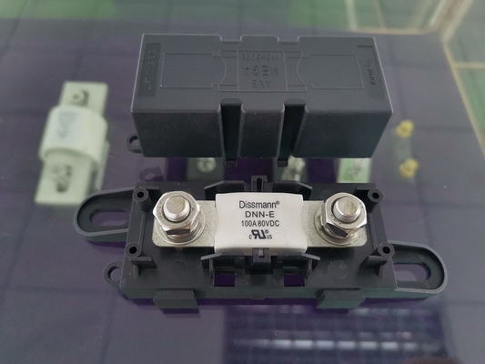 32VDC le fusible type boulon des véhicules à moteur en céramique, 58VDC 80VDC a boulonné des fusibles