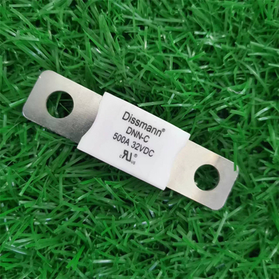 La prise plate de milieu des véhicules à moteur de fusible de DC80V Dissmann a boulonné en céramique