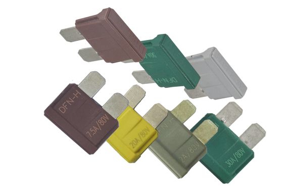 Fusible rapide 80volt 75 ampère 80VDC DC1000A de coup de basse tension cassant la capacité :