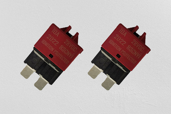 Le fusible réglable rouge 28VDC 5A de lame de disjoncteur a évalué le courant