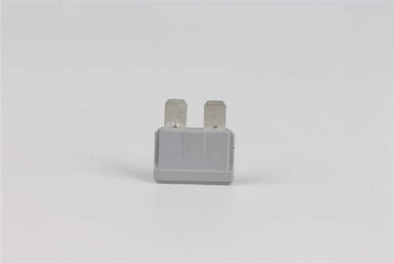 80v prise de 40 ampères dans tension matérielle de action rapide du fusible PBT la basse
