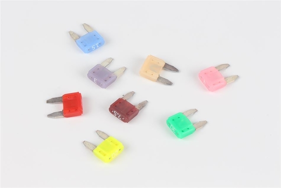 Bois électrique standard réglable Shell Material d'UL de 500 ampères Mini Blade Fuse
